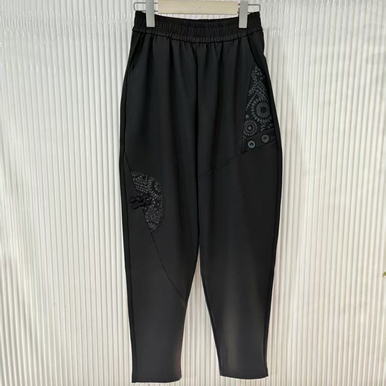 【英英服饰】768萝卜裤加绒女士时尚百搭黑色休闲垂感松紧腰显瘦