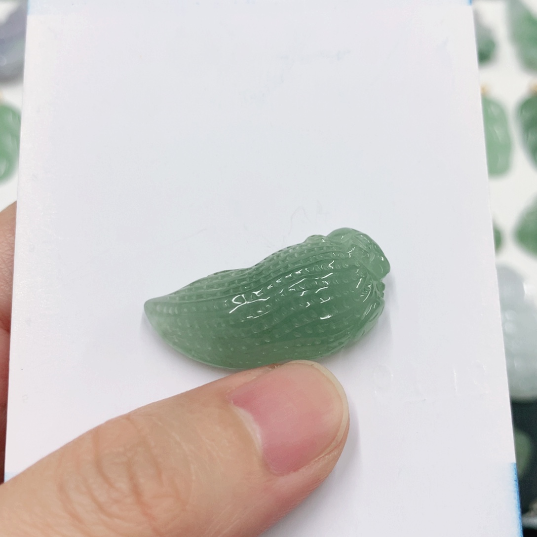 翡翠颈饰未镶嵌121212222