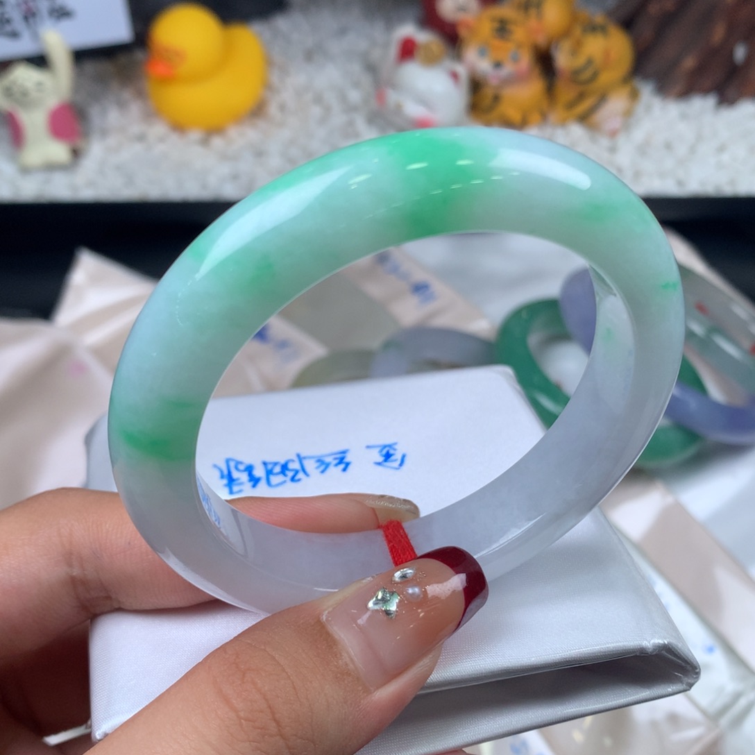 翡翠未镶嵌手镯白底青56.2