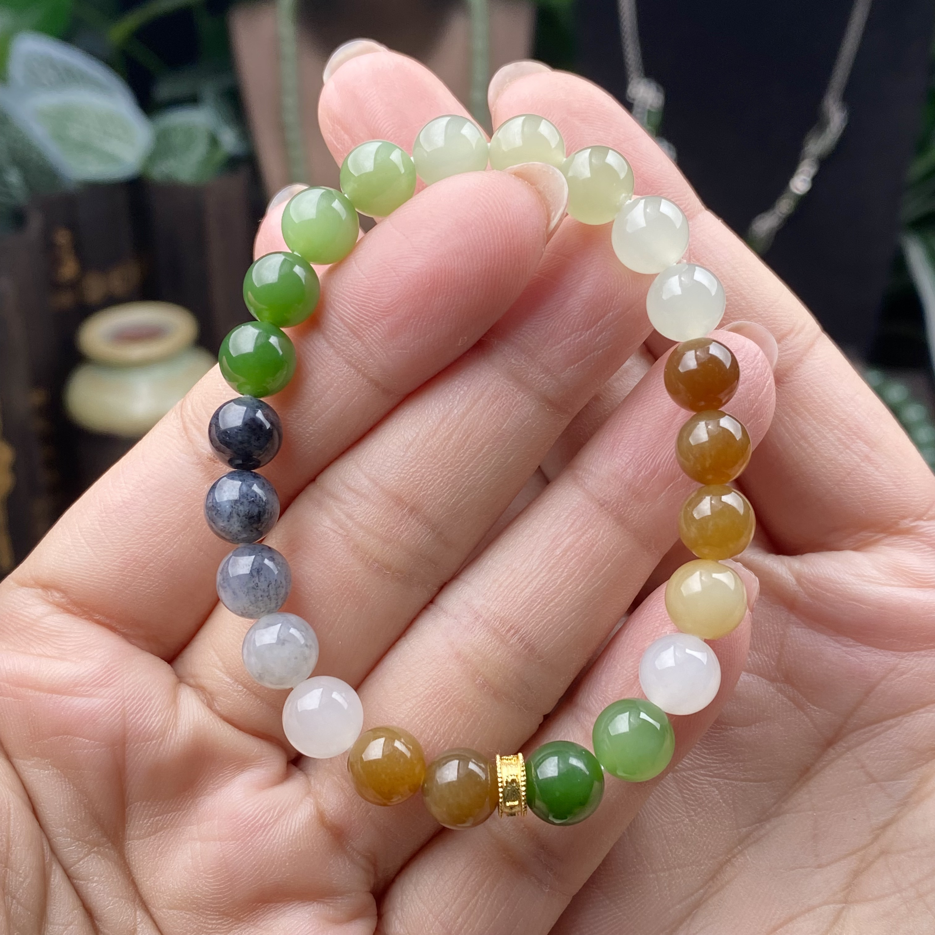 7.7-8m左右精挑多宝天然和田玉含碧玉糖料晴水青花白玉手串多样性