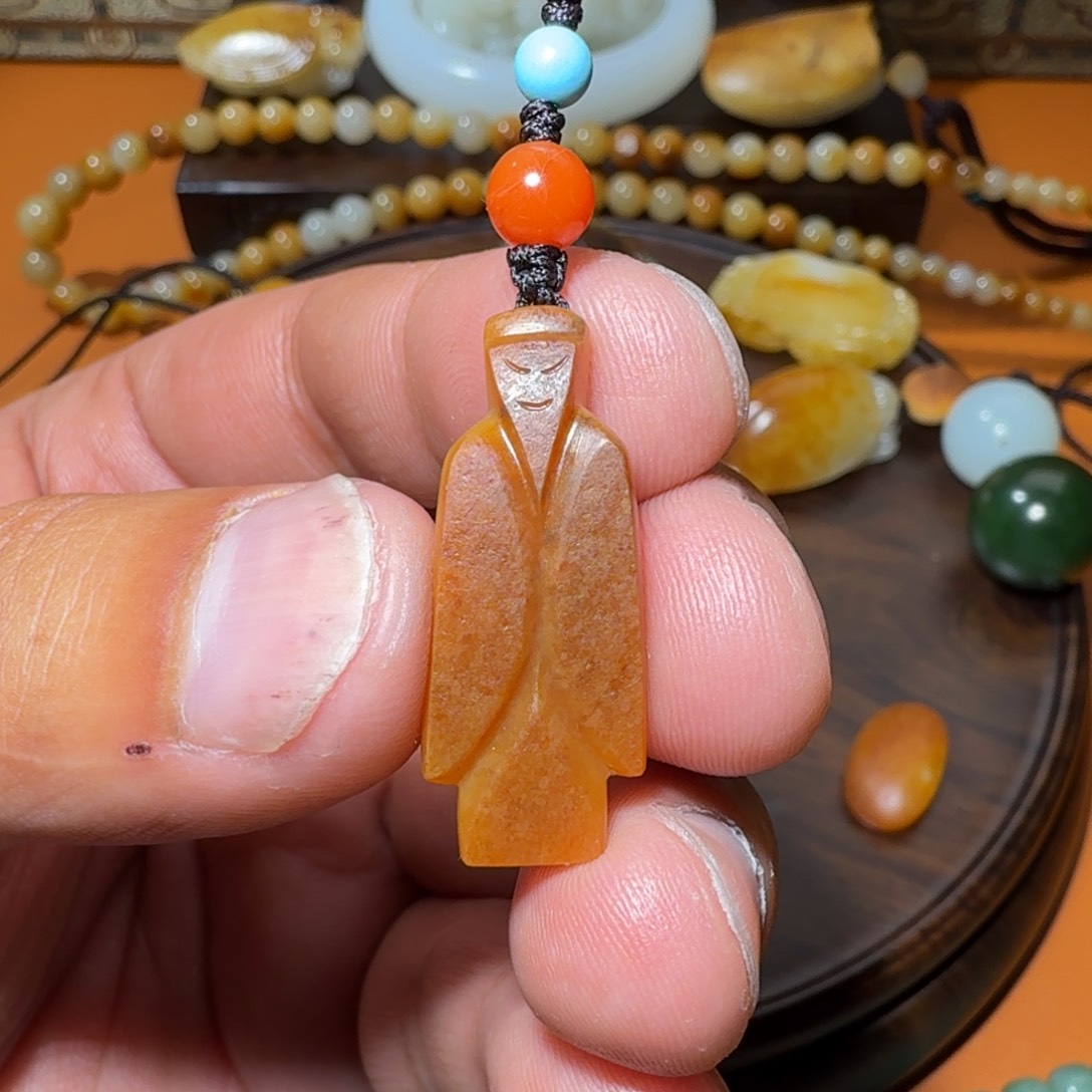 和田玉颈饰未镶嵌