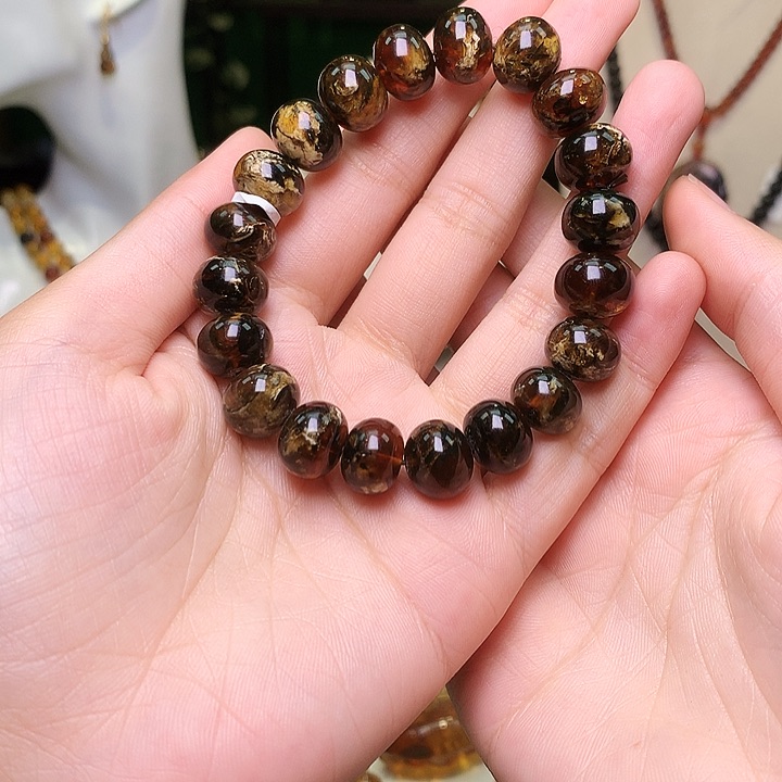 琥珀裸石未镶嵌?***子