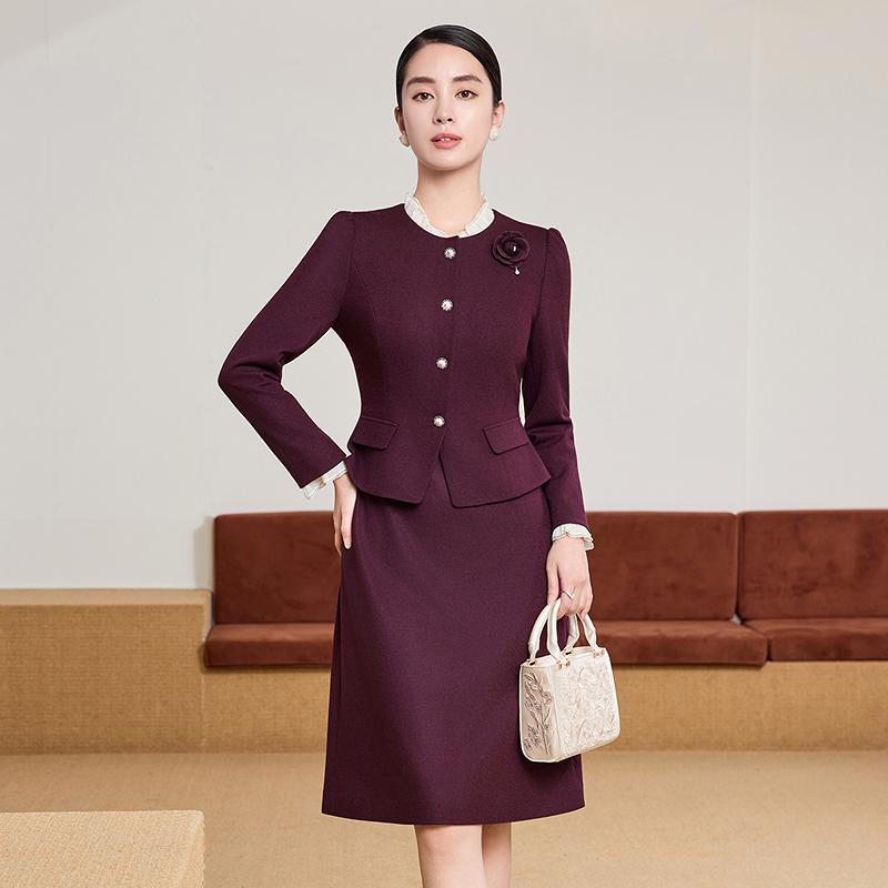 【绵羊毛】赢智尚2025冬新款酒红色小香风连衣裙洋气女神ZF04130