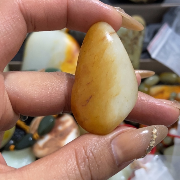 用***7和田玉（糖玉）未镶嵌挂件