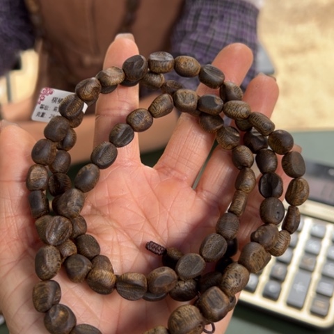 沉香手串蓝宝石沉水28克卡0.8多样性发1条