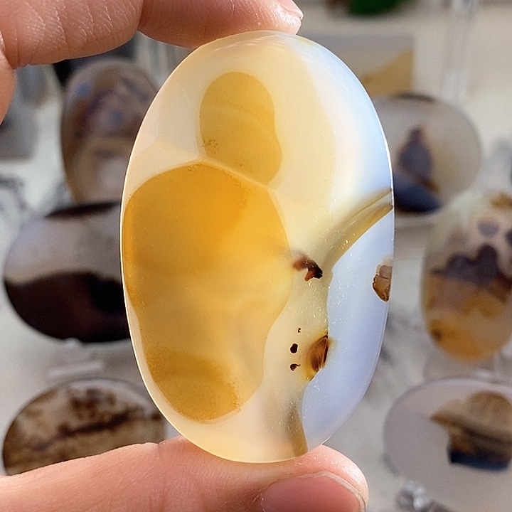 玛瑙/玉髓颈饰未镶嵌