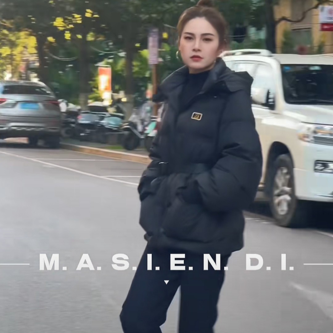 MASIENDI/玛丝恩迪收腰设计中款羽绒服430657