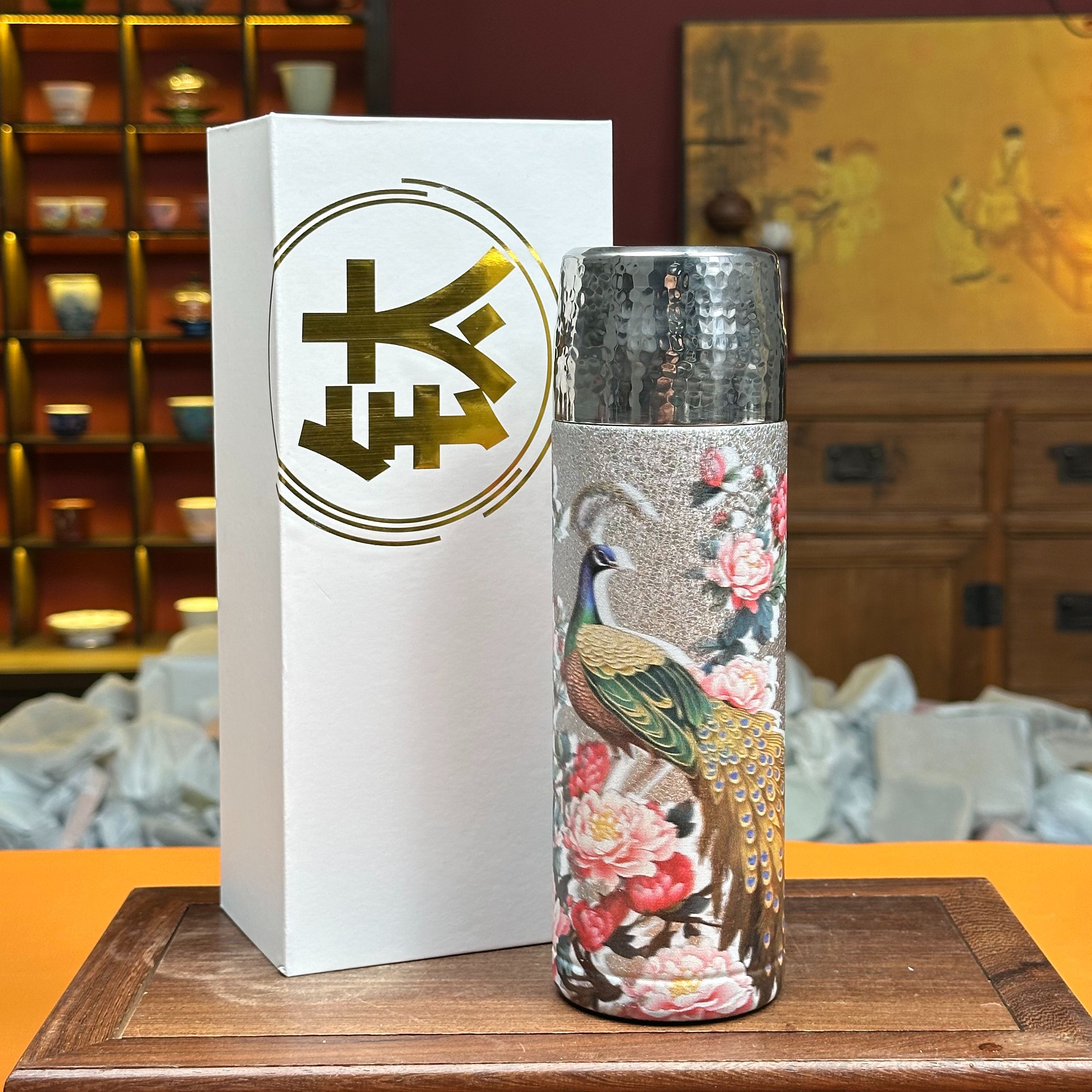G2920-3D孔雀钛杯配礼盒DSBY