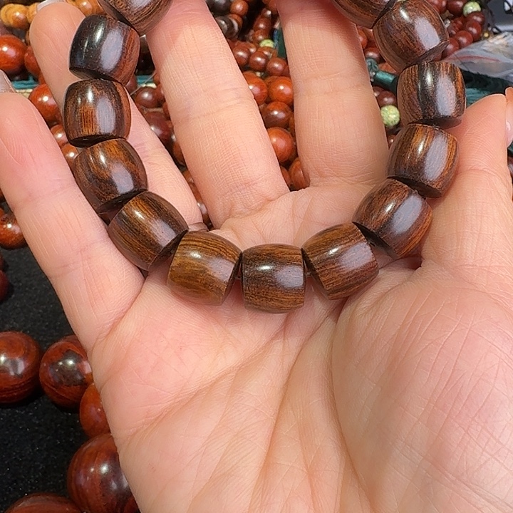 n***r檀香紫檀（小叶紫檀）