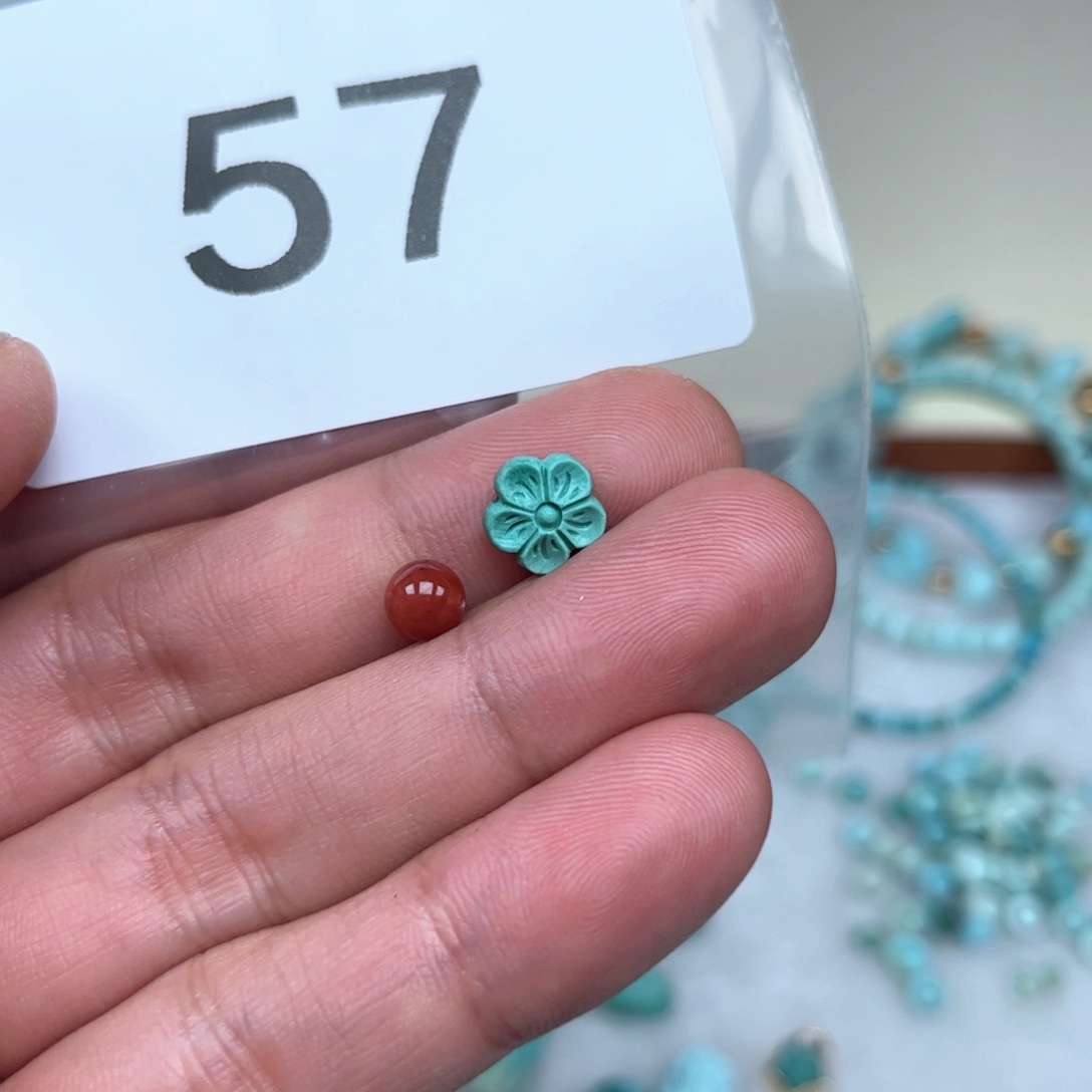 南红玛瑙未镶嵌珠宝奇石