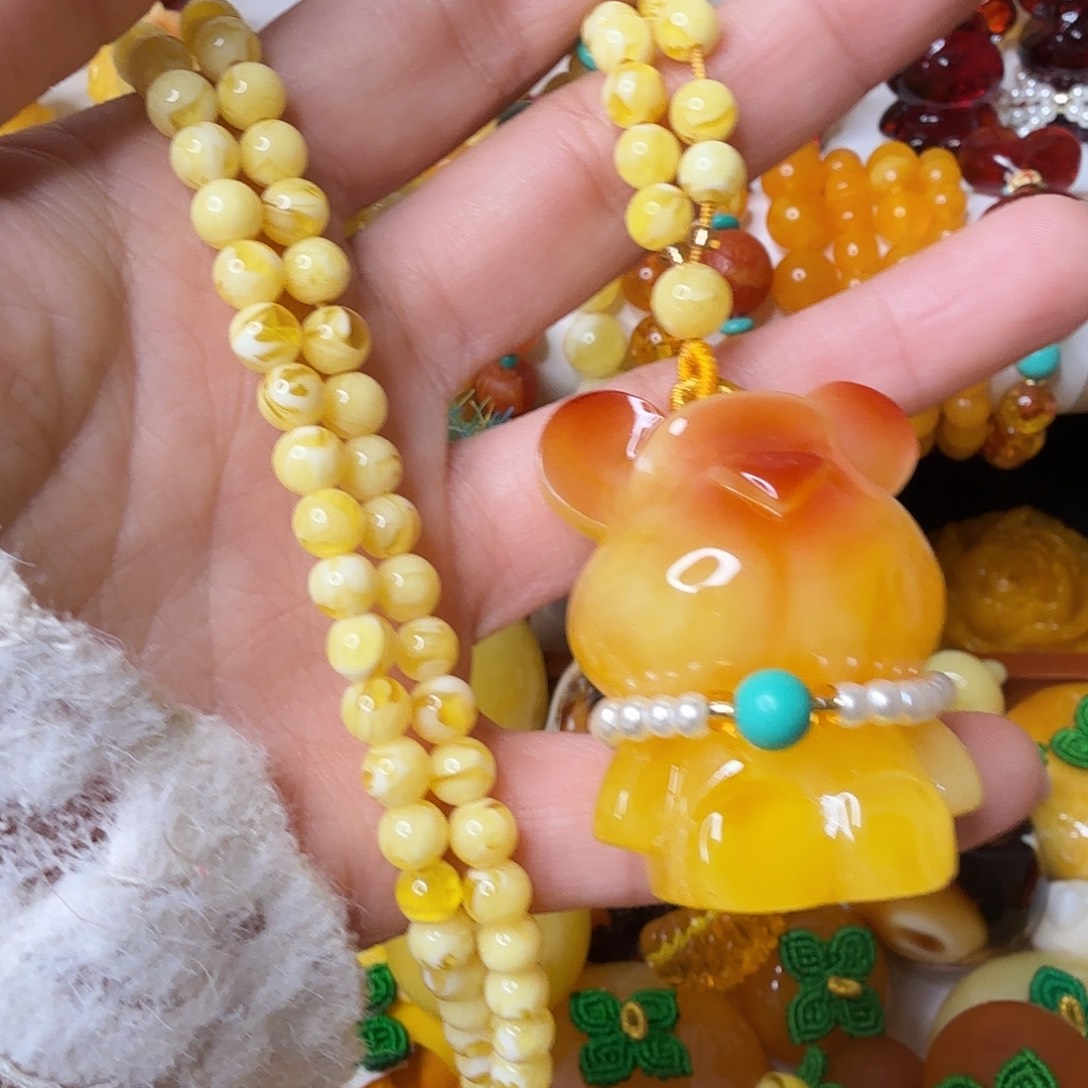 傲***玛非金属小熊毛衣链单颗