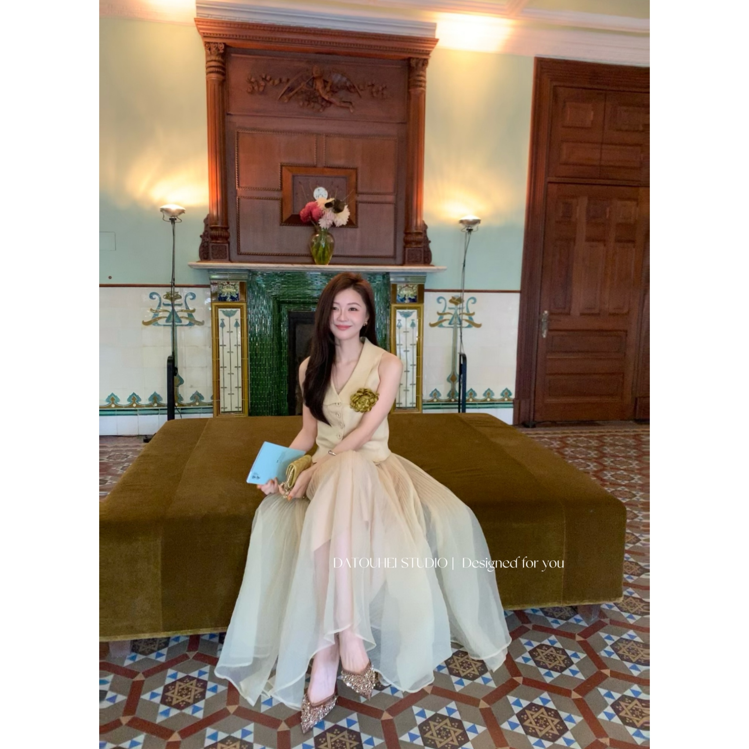 大头黑STUDIO【蔷薇庭院】2025女春时尚气质短袖小衫D225A04043-1