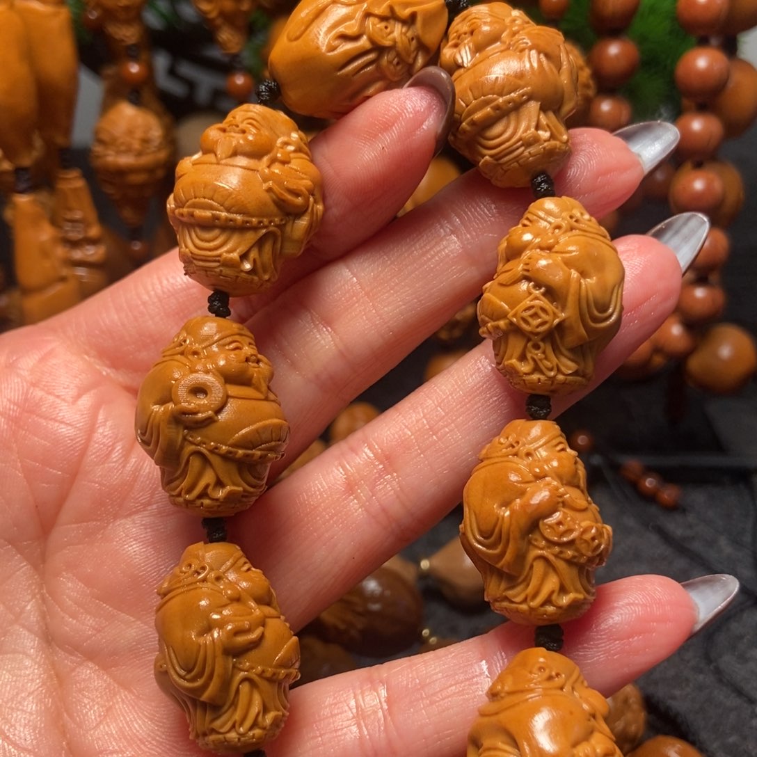 橄榄核吊坠新站立财神