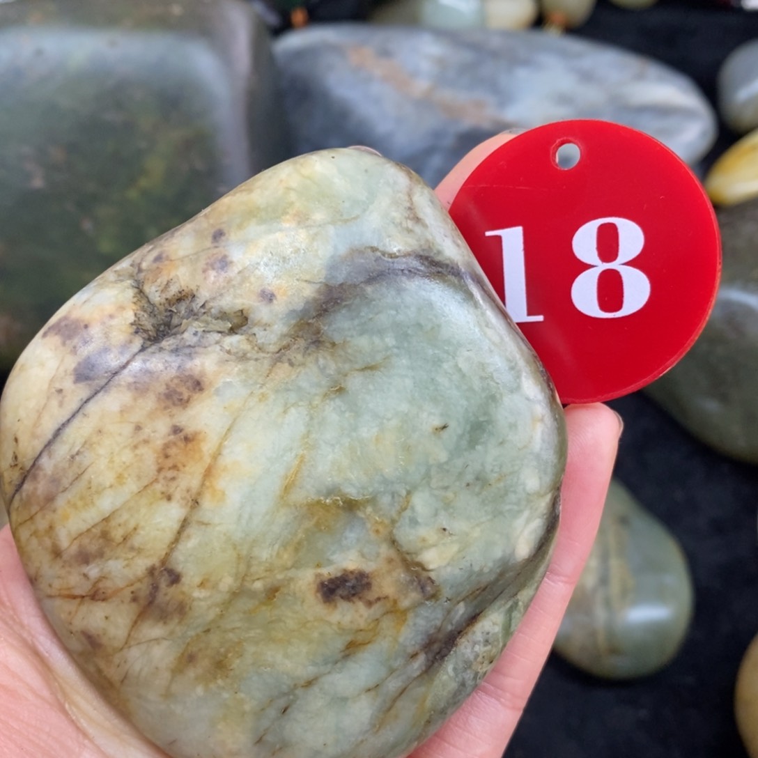 未镶嵌和田玉挂件