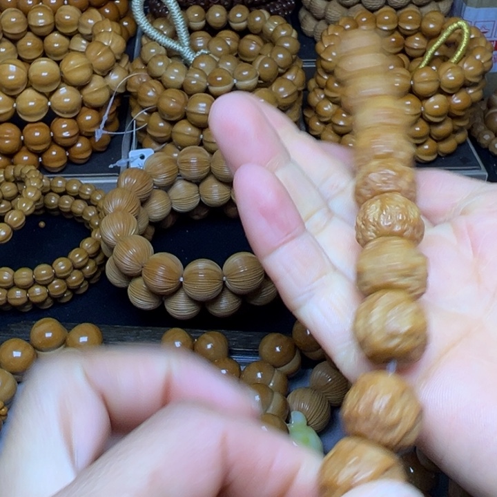 吊坠橄榄核聚宝盆