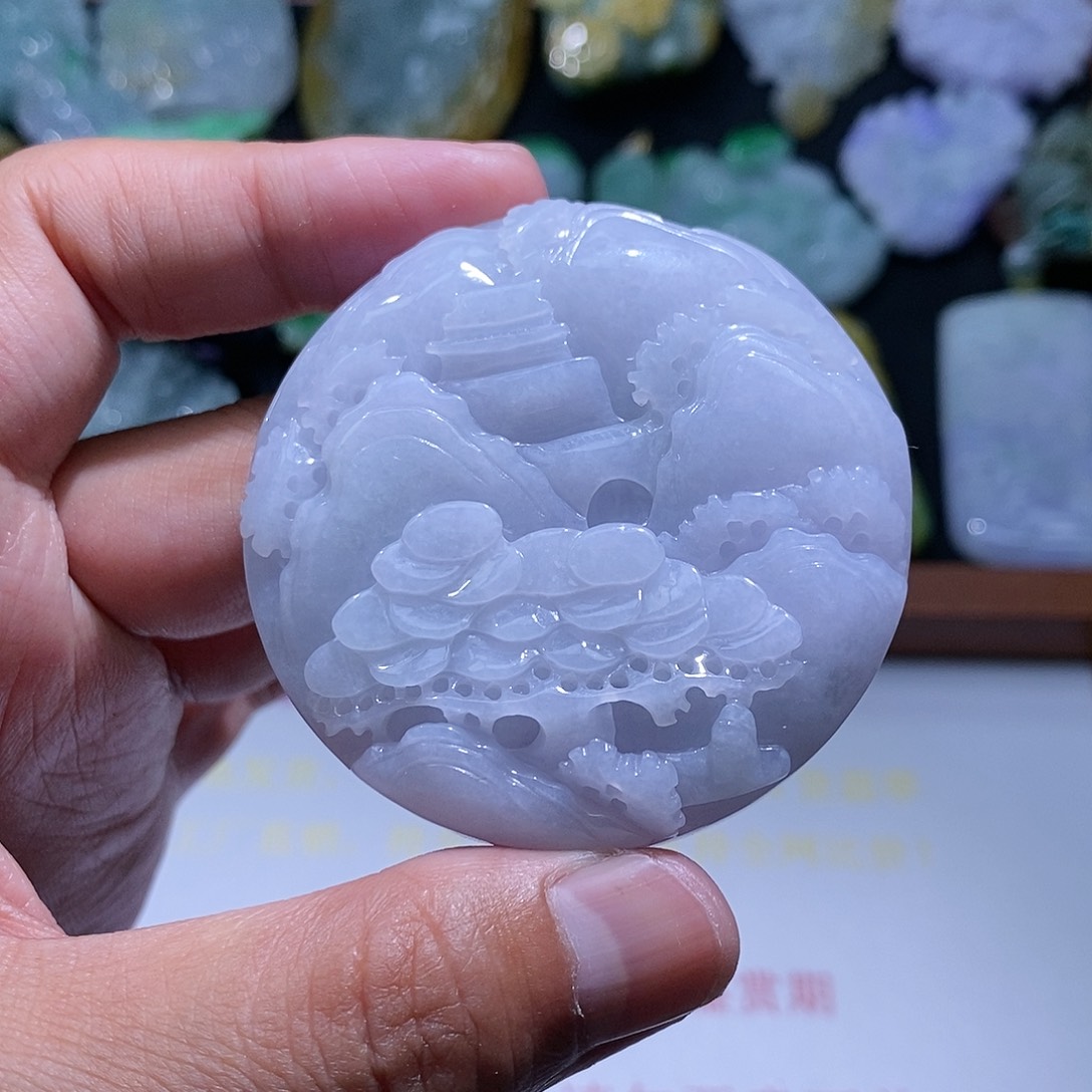 【闪购商品】翡翠颈饰未镶嵌山水