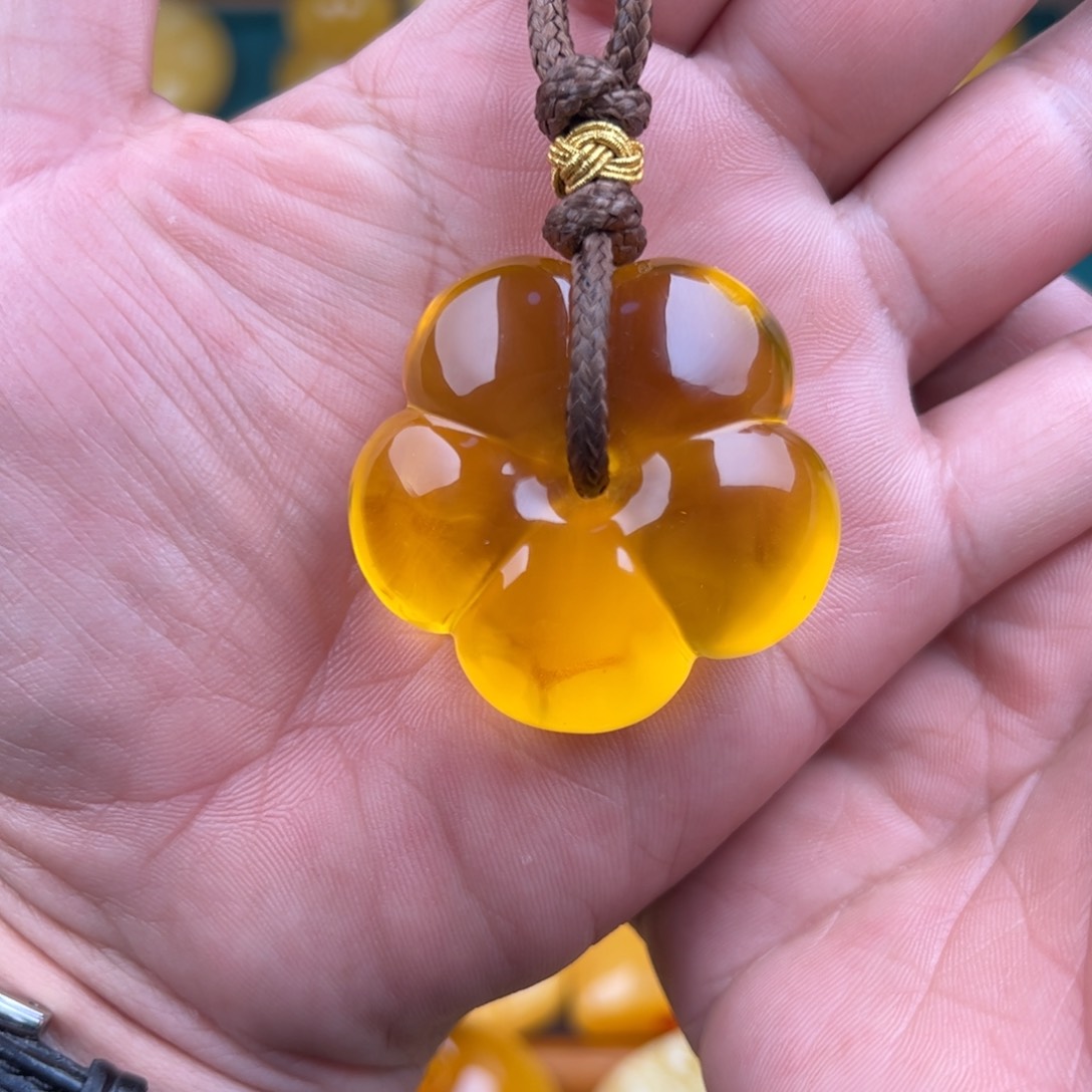 琥珀颈饰未镶嵌纯天然蜜蜡