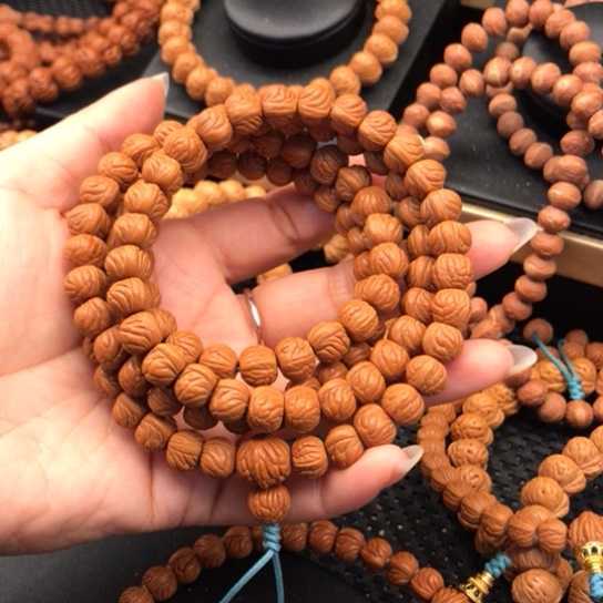 J***⁶桃核吊坠龙文脖挂