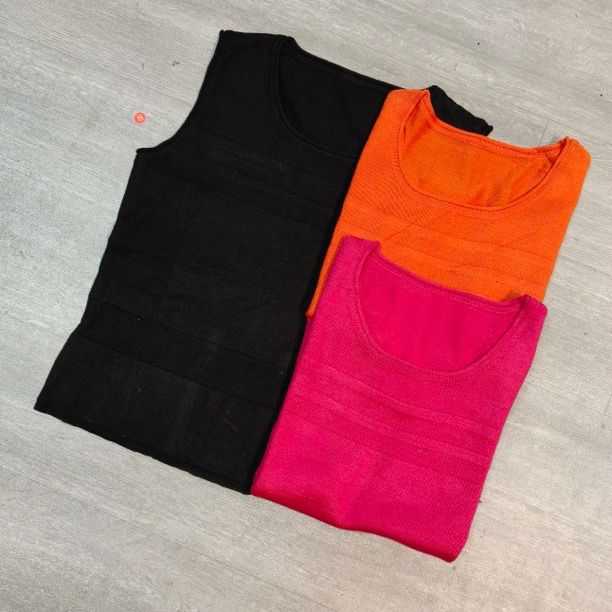 【下摆毛边】方领坑条纯色马夹-果梓32