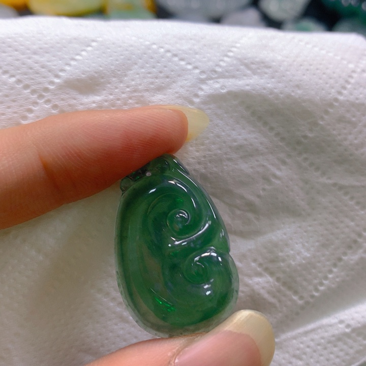 翡翠未镶嵌颈饰翡翠