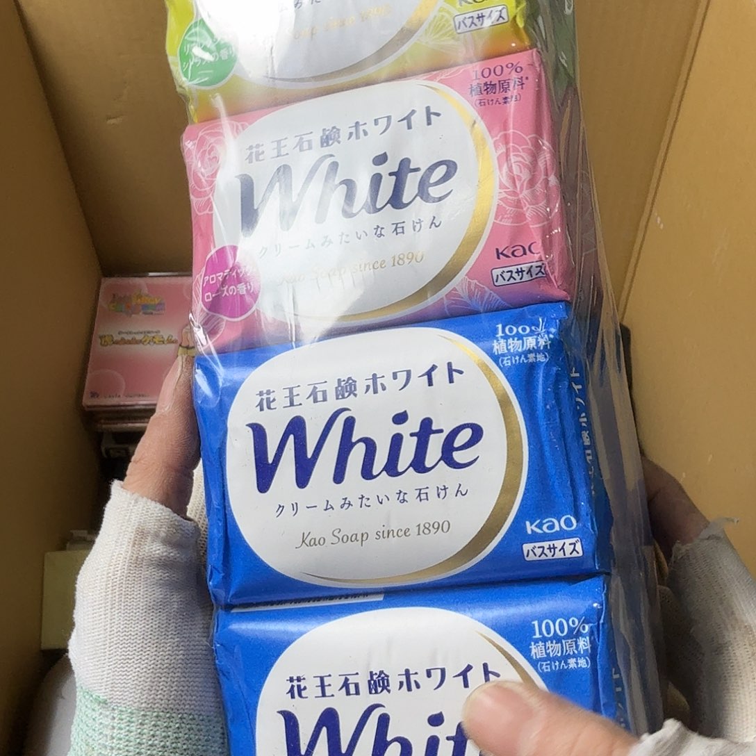 银*中古商品，瑕疵品，不保好坏。568