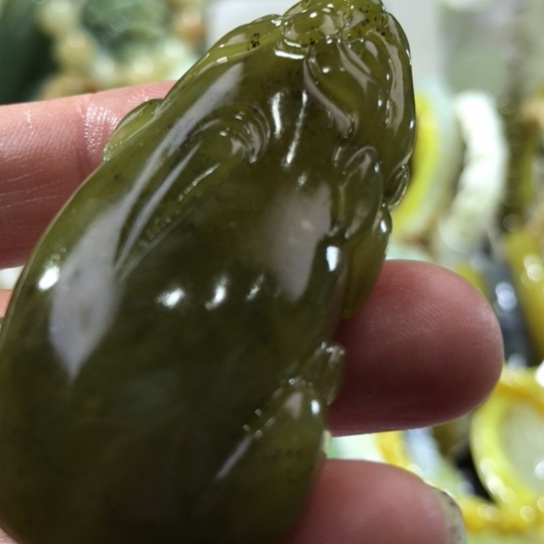 岫玉未镶嵌小手把貔貅
