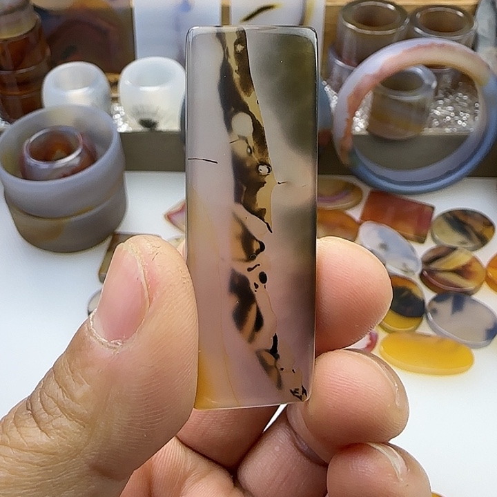 玛瑙/玉髓未镶嵌颈饰