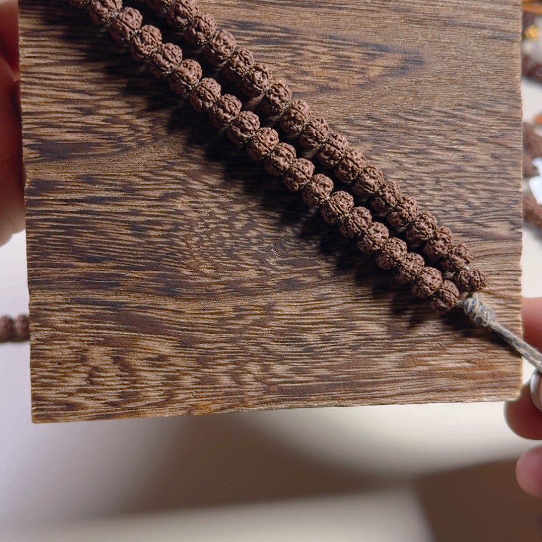 吊坠金刚菩提8.2mm平细手持 定制款