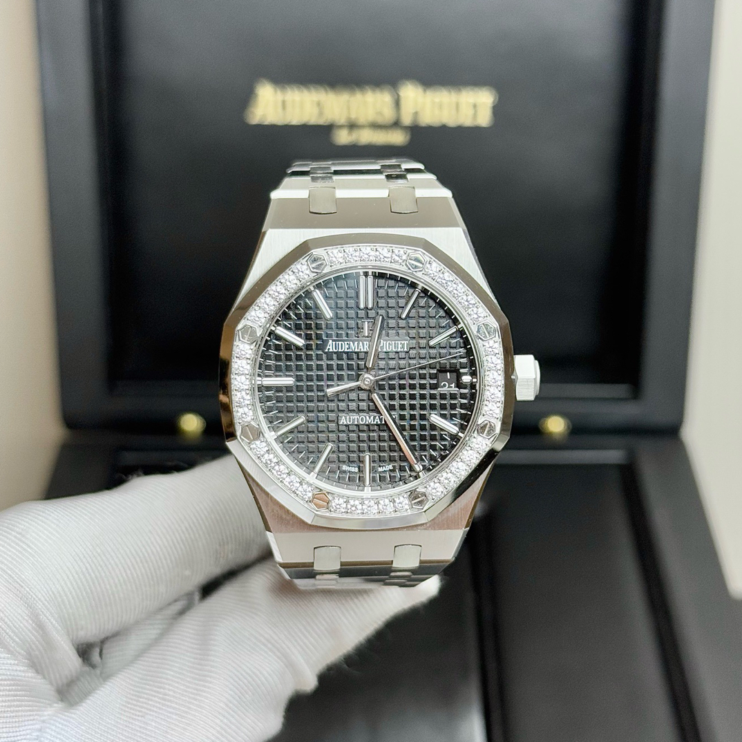 99新 Audemars Piguet/爱彼 爱彼15451皇家橡树37mm原钻21年/18