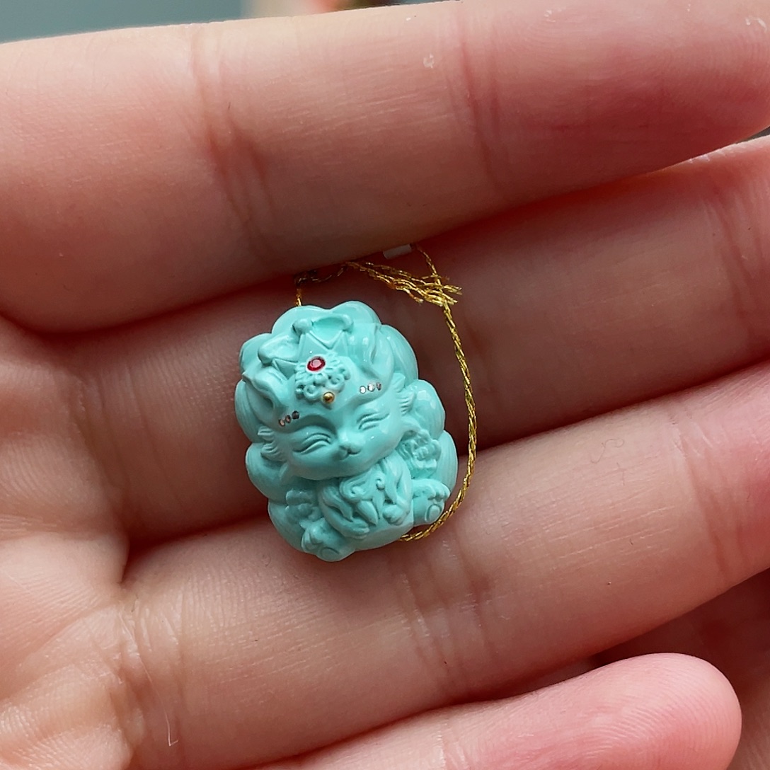 绿松石颈饰未镶嵌