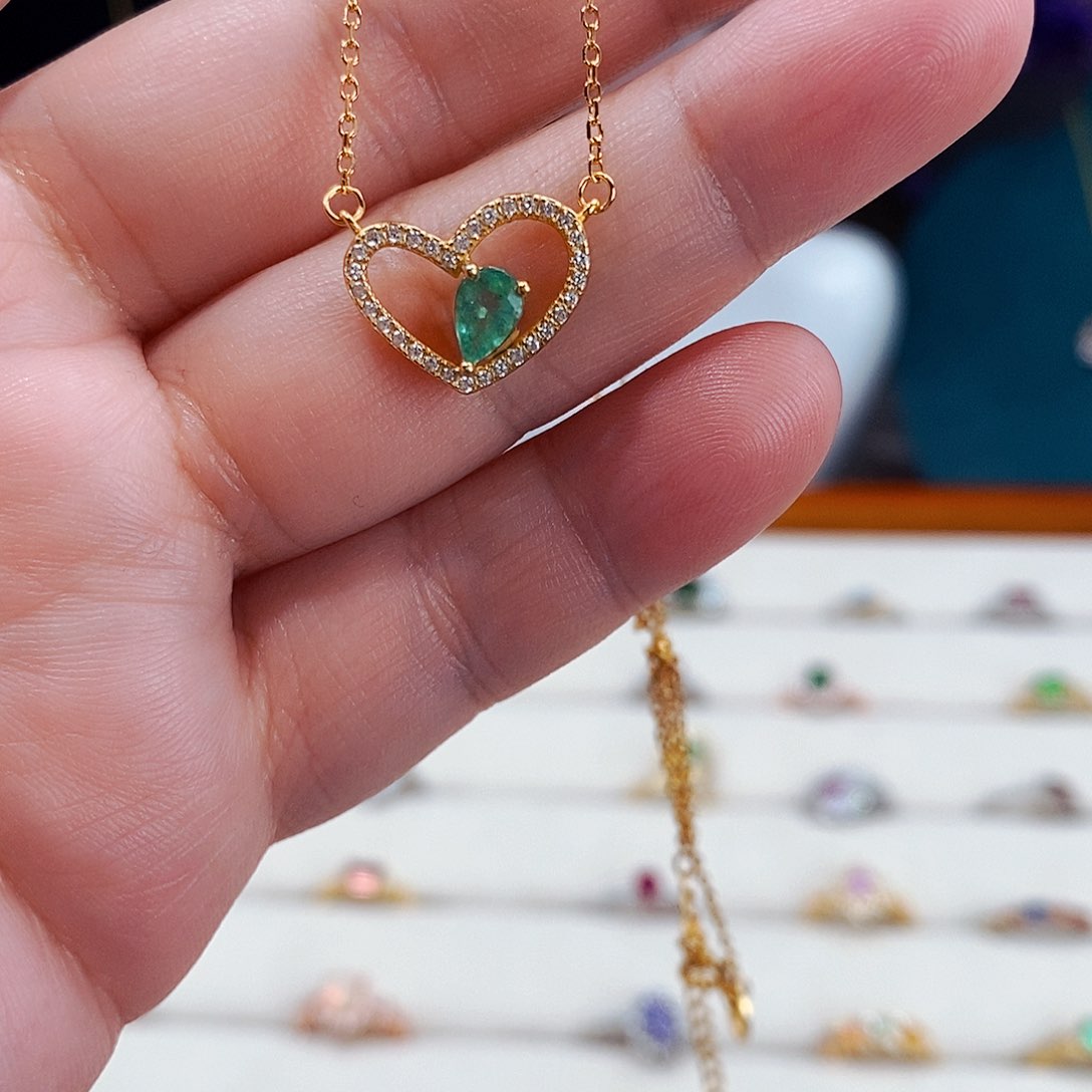 祖母绿颈饰银S925镶嵌