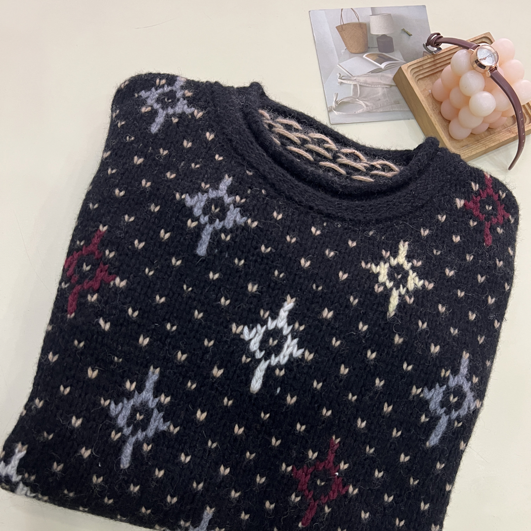 绒品 设计款拼色袖提花套头针织衫