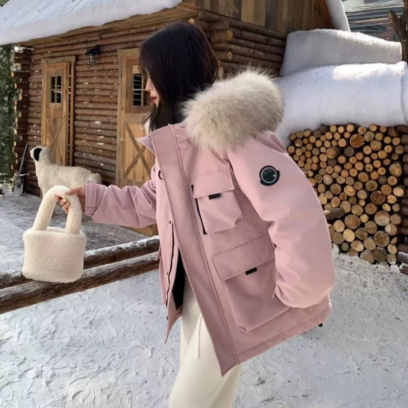 美美推荐999冬新款短款工装派克羽绒服女加厚大毛领户外三防面料