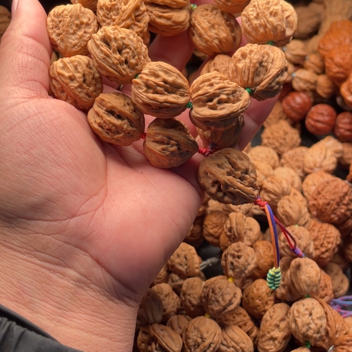 文玩核桃吊坠小*哥6白狮子