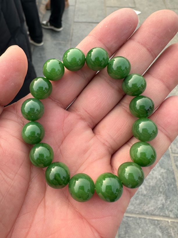 多加一个珠子的色标级阳绿色手串卡 12 冰阳绿