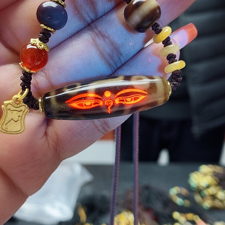 玛瑙/玉髓颈饰合金