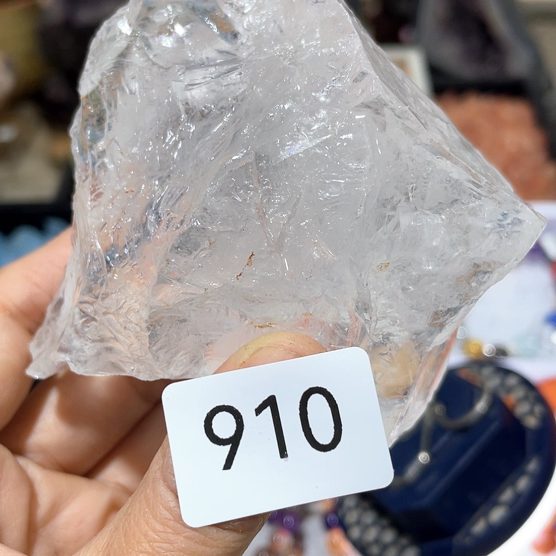 水晶摆件……未镶嵌