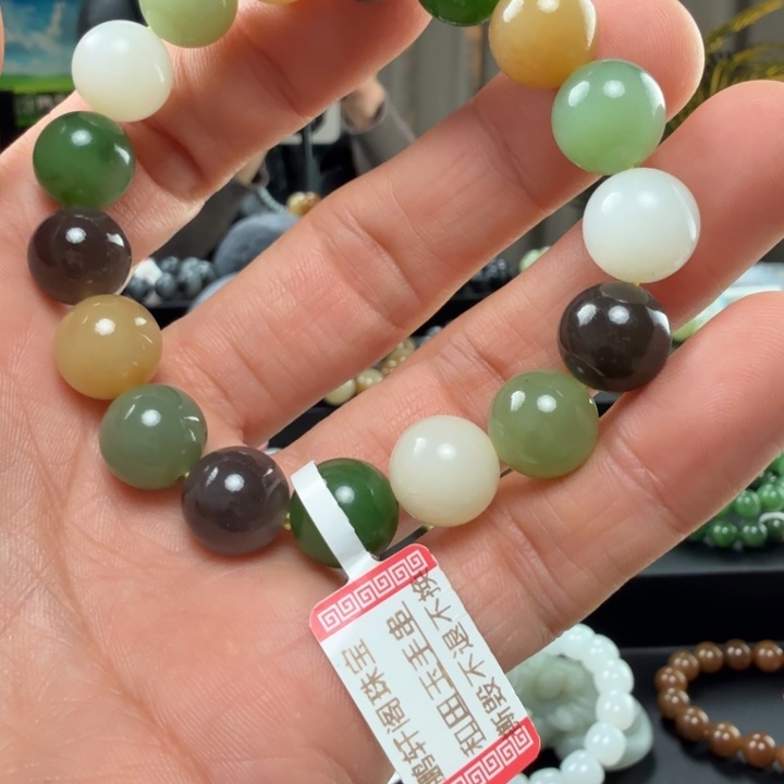 和田玉未镶嵌手链