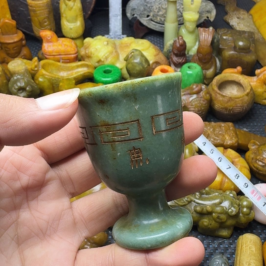 白玉菩提吊坠。。。