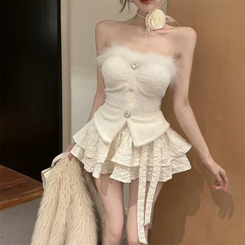 甜美风纯欲风时尚套装一字肩背心气质包臀显瘦小众