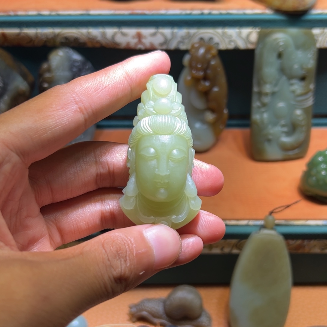 颈饰未镶嵌和田玉