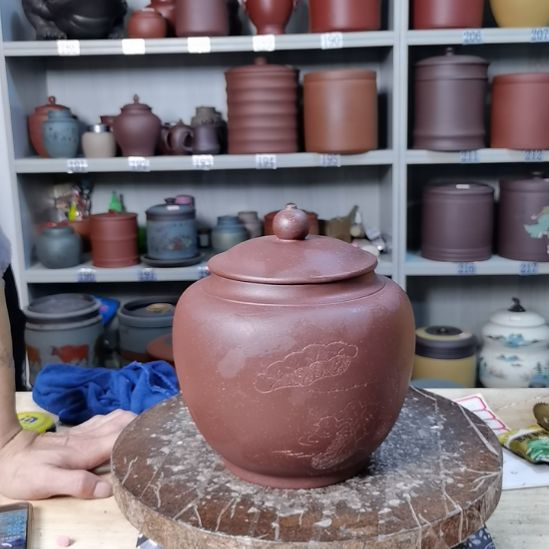 紫砂茶叶罐正品刻绘荷花8130