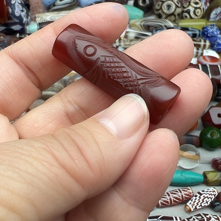 玛瑙/玉髓合金颈饰