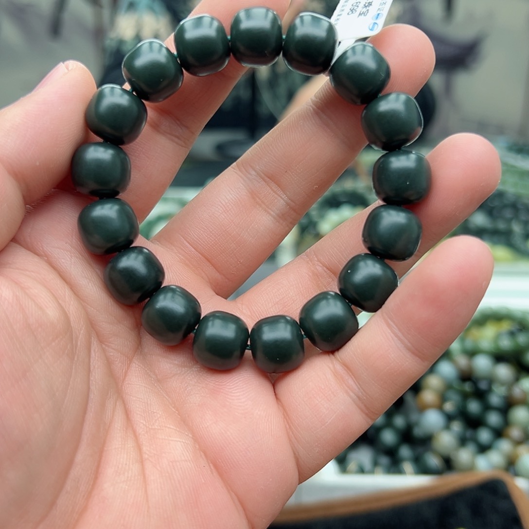 和田玉手串未镶嵌