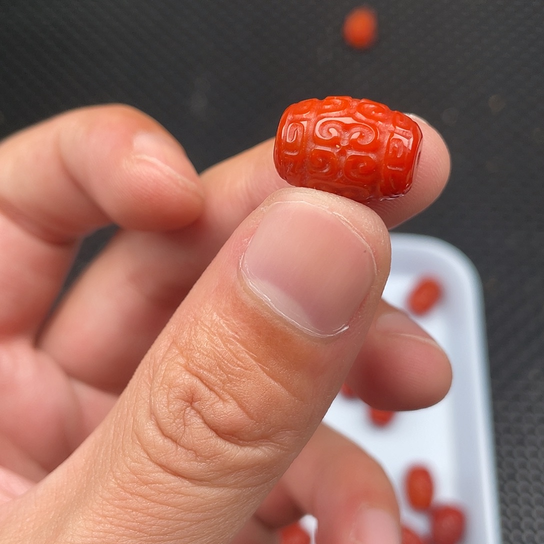 南红玛瑙未镶嵌12*16柿子红回纹桶珠一颗