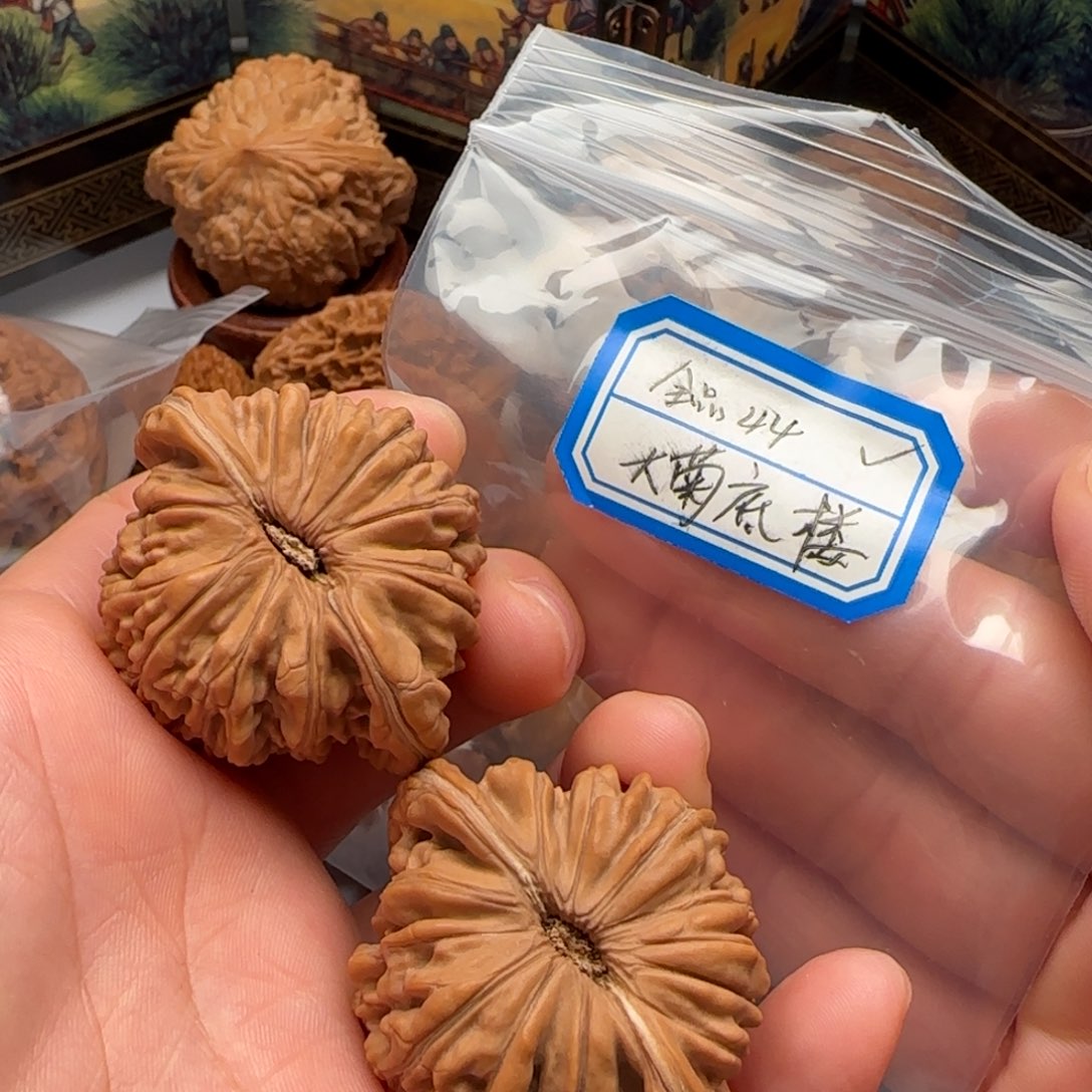 文玩核桃把件发发发