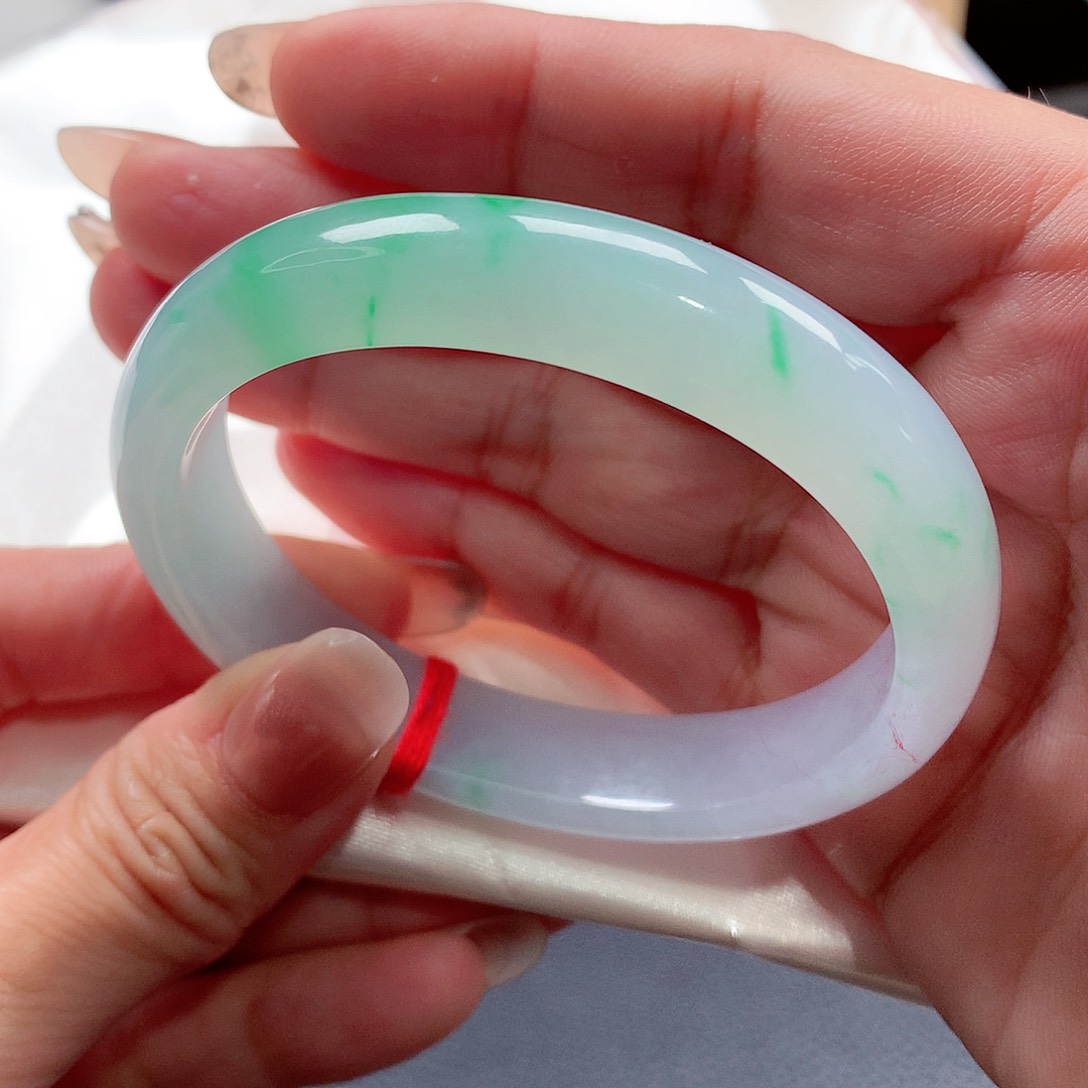 未镶嵌手镯（贵妃镯）翡翠101号，天然A货翡翠手镯