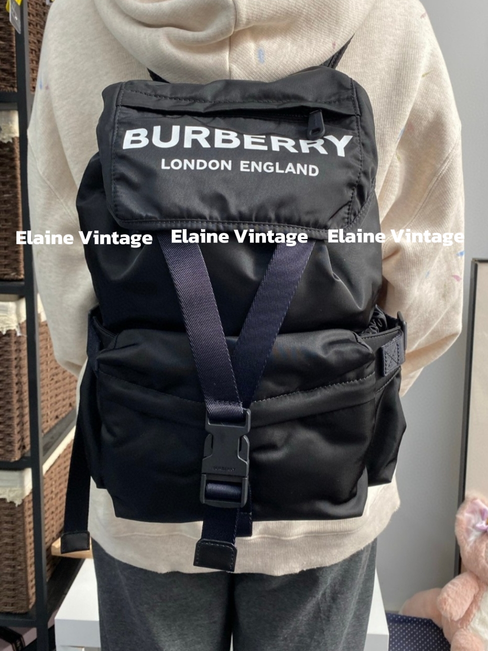 99新 BURBERRY/博柏利 黑色运动款双肩包(21cm)/Y223