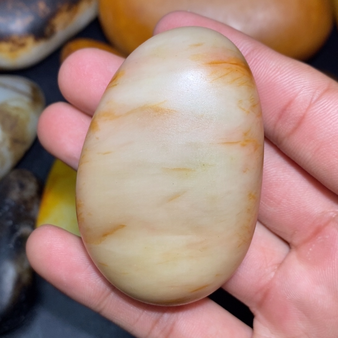 和田玉未镶嵌珠宝奇石