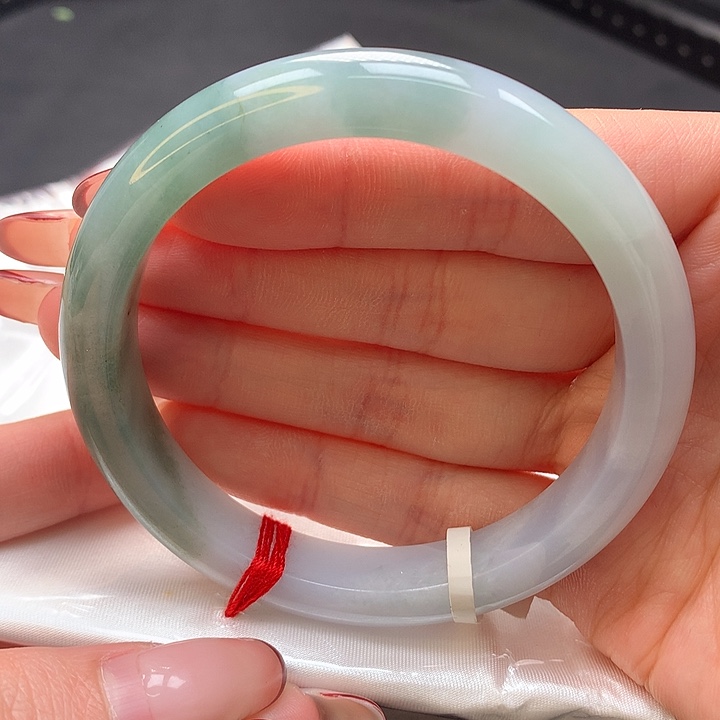 翡翠手镯未镶嵌58泥鳅背